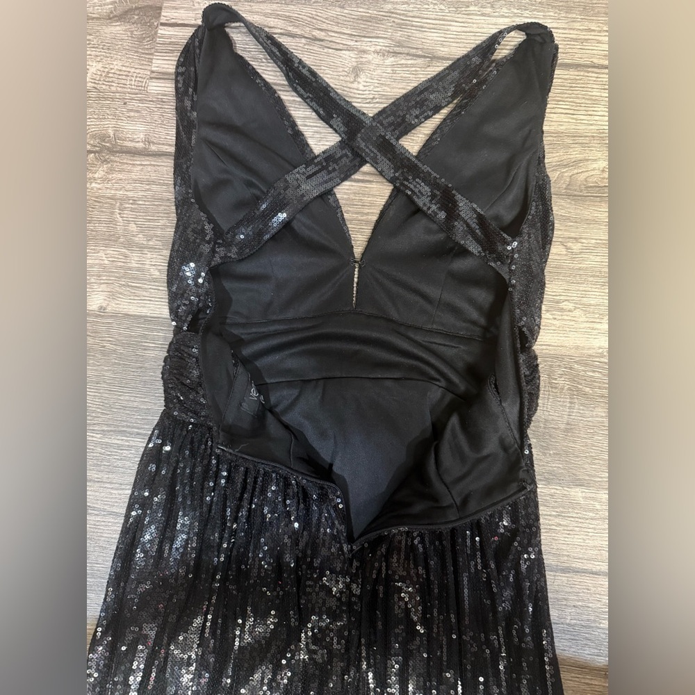 Chic Black Evening Gown - Picture 7 of 15